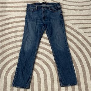 Hollister Men’s 34 x 34 Jeans
